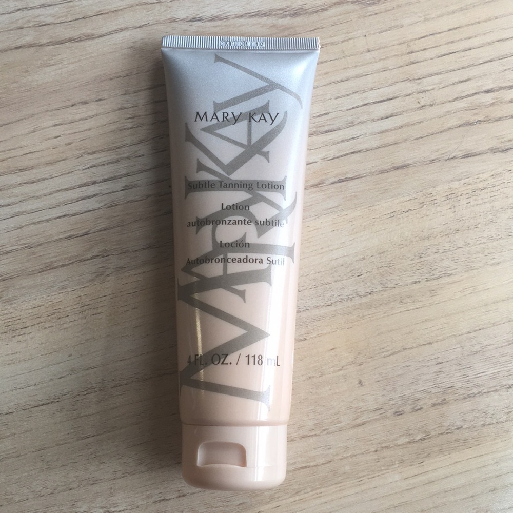 NEW Mary Kay Subtle Tanning Lotion.